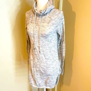 Dakini sweater tunic light heather gray cozy, yoga, lounging, XS 25”